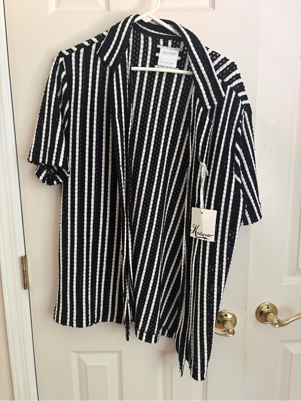 Kultwear Men's Black & White Striped Casual Button-Down Shirt
